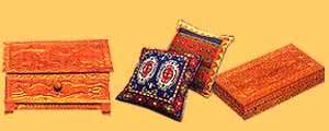 kashmiri handicrafts, zari, handloom fabrics, india handicrafts, hand made paintings, jute decoratives, pile carpets
